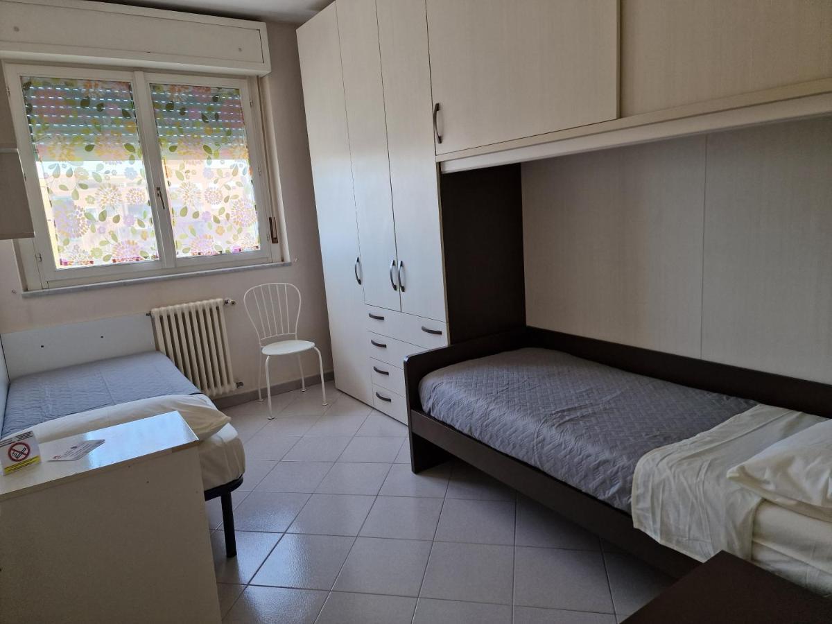 Casa Parco Levante 利沃诺 外观 照片
